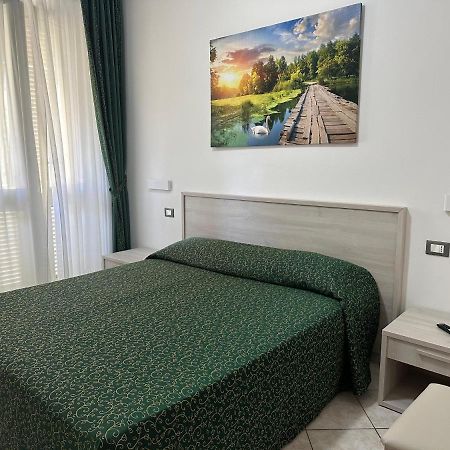 Hotel Barbarossa Порт-Аццурро Экстерьер фото